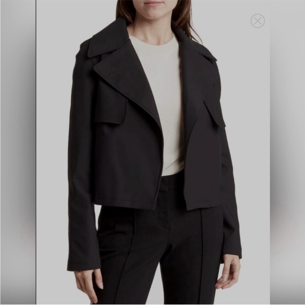 BAGATELLE Collection Cropped Trench Coat in Black, L